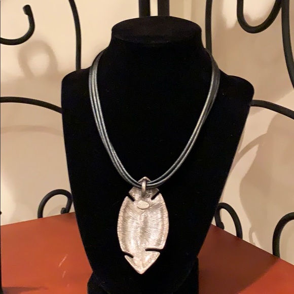 Chico’s Matching Leaf Necklace & Earrings - Picture 4 of 5